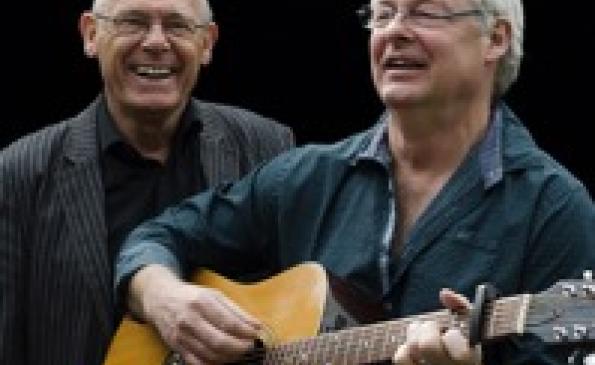 Eerste optreden van duo: 2 Tinten Grijs
